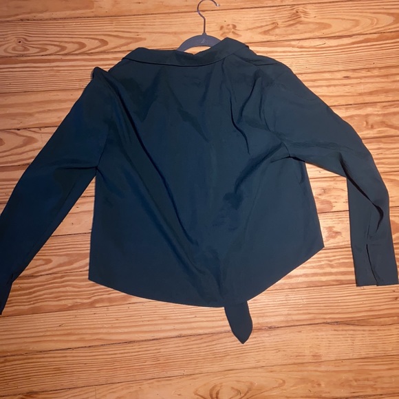 Green quarter sleeve top - Picture 2 of 3